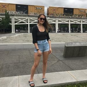 Meet your Posher, Lizzy